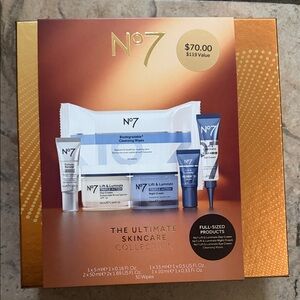 No7 Skincare Essentials Set - Gold and White